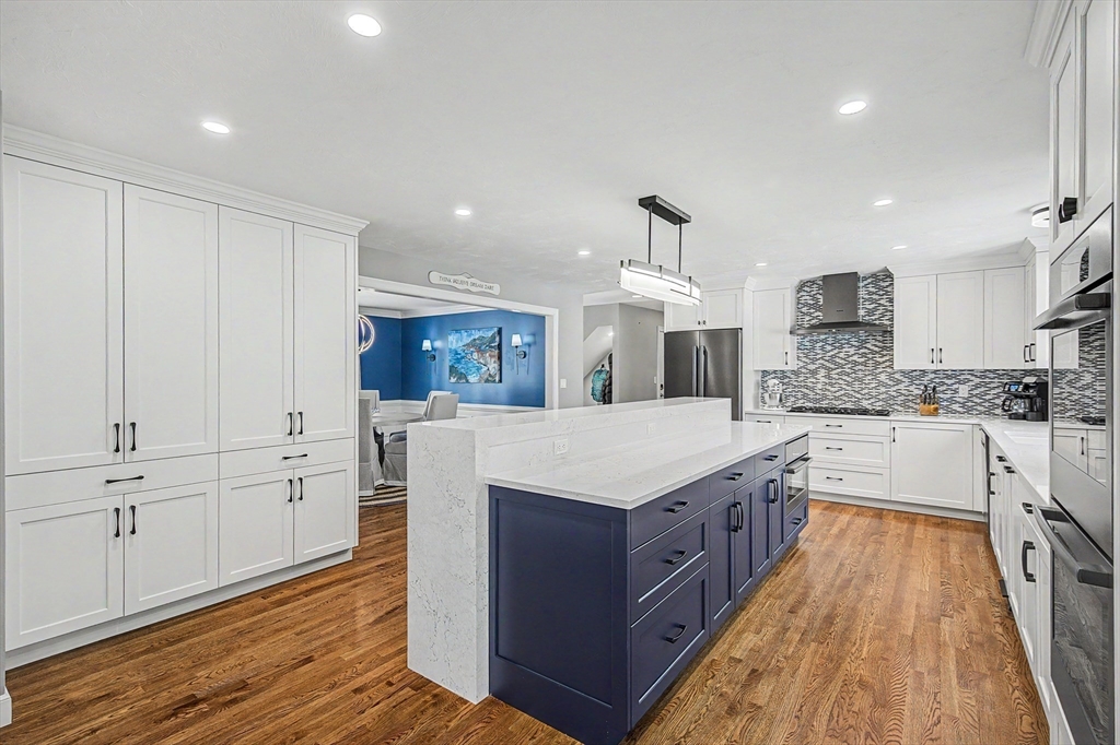 7 South Barn Road Hopkinton, MA 01748 - Photo 5 of 41