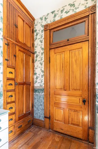 $153,500 | 400 West 9th Street, Mount Vernon, IN 47620