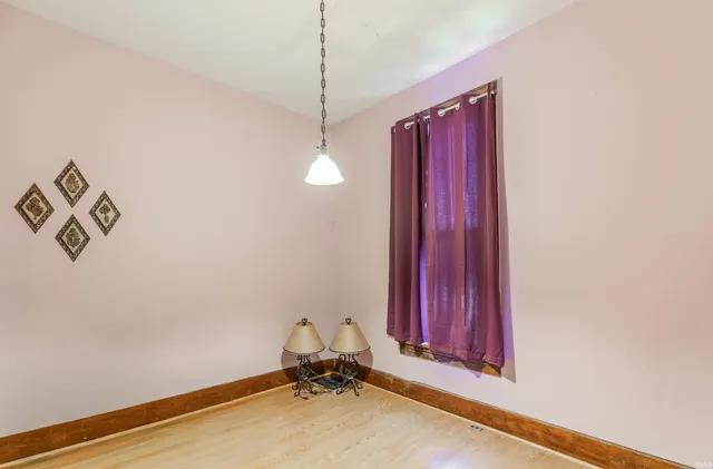 $153,500 | 400 West 9th Street, Mount Vernon, IN 47620