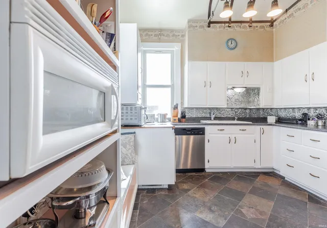 $153,500 | 400 West 9th Street, Mount Vernon, IN 47620