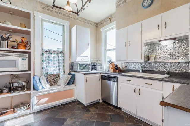 $153,500 | 400 West 9th Street, Mount Vernon, IN 47620