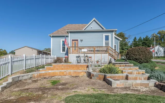 $153,500 | 400 West 9th Street, Mount Vernon, IN 47620