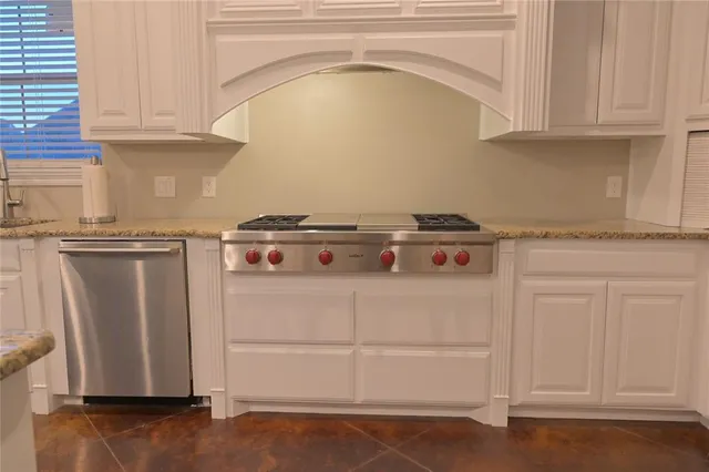 $699,900 | 2115 Hollow Wood Way, Haughton, LA 71037