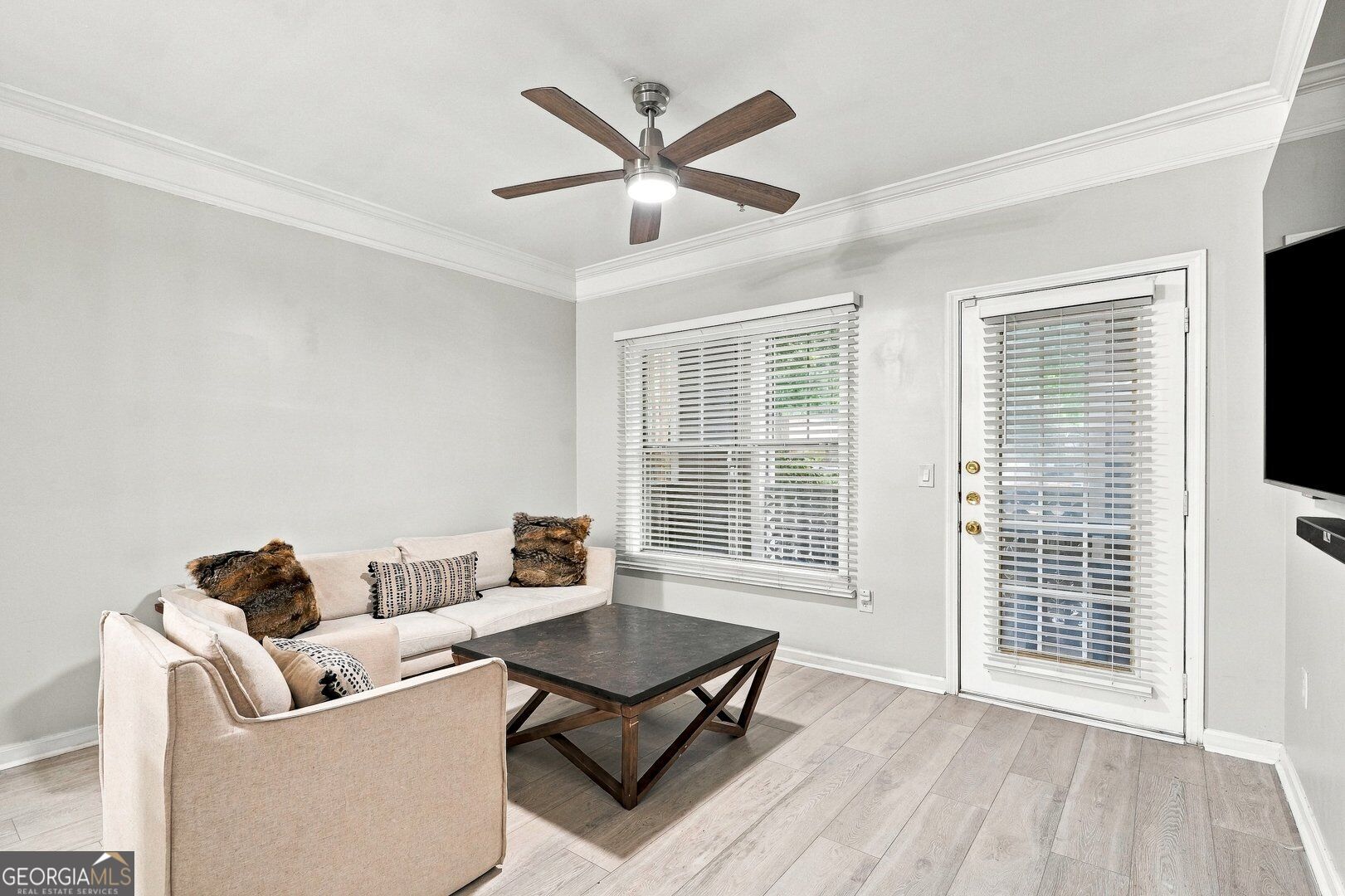 2700 Pine Tree Road Northeast, Unit 2108 Atlanta, GA 30324 - Photo 4 of 16 Gallery Image 4