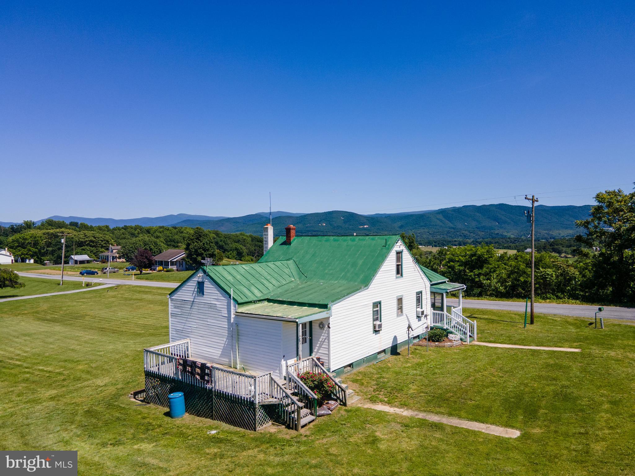 3233 Newport Road Shenandoah, VA 22849 - Photo 12 of 55