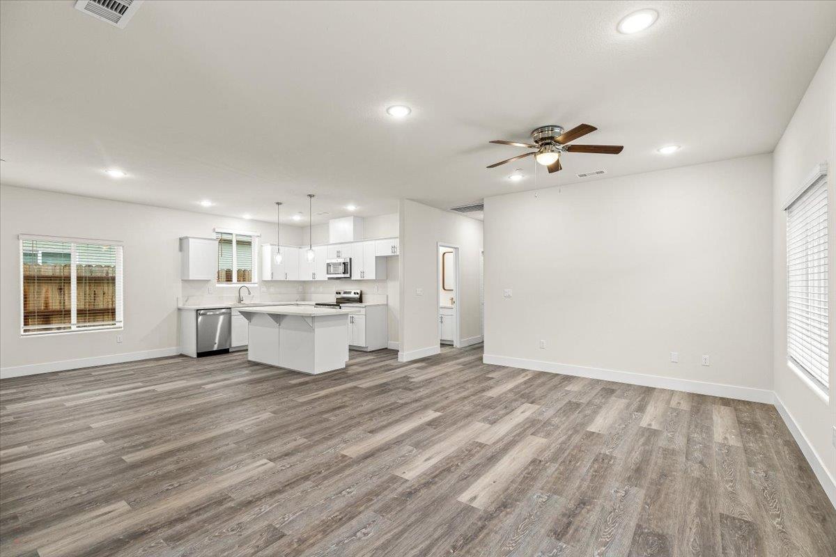 1415 Villa Way Modesto, CA 95351 - Photo 6 of 37