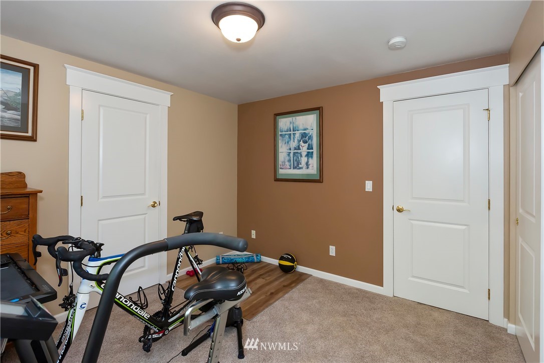 4757 Southwest Lake Helena Road Port Orchard, WA 98367 - Photo 21 of 40 Gallery Image 21