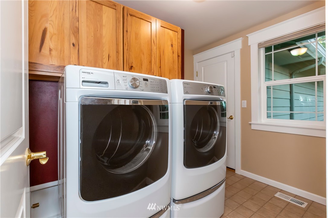 4757 Southwest Lake Helena Road Port Orchard, WA 98367 - Photo 23 of 40 Gallery Image 23