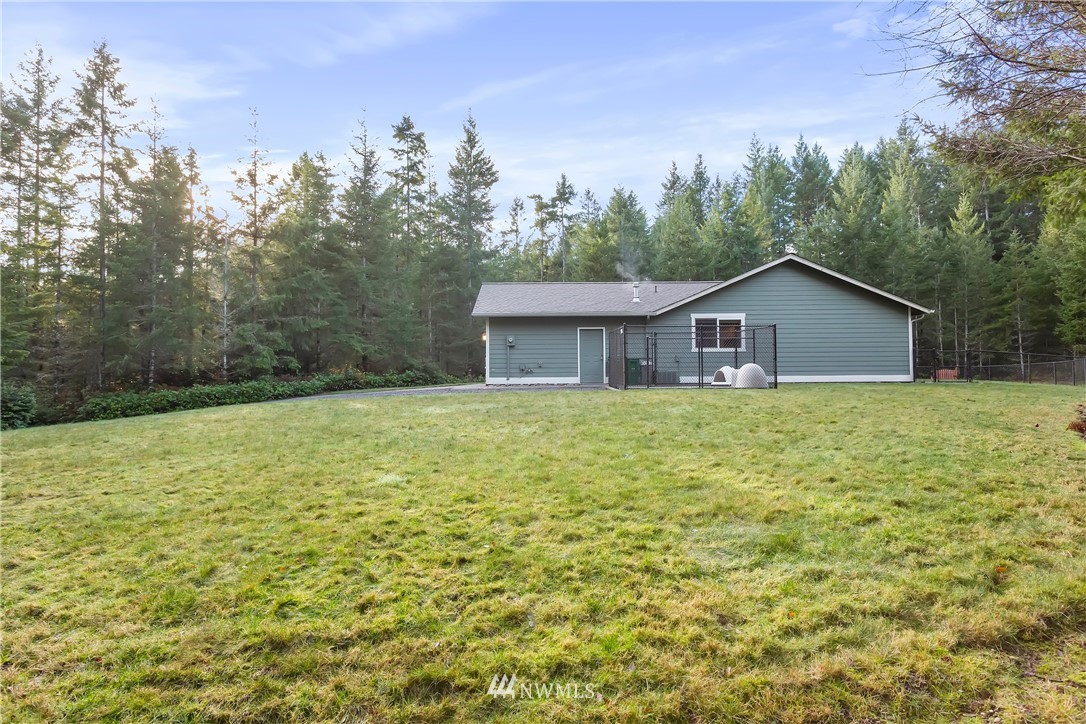 4757 Southwest Lake Helena Road Port Orchard, WA 98367 - Photo 34 of 40 Gallery Image 34