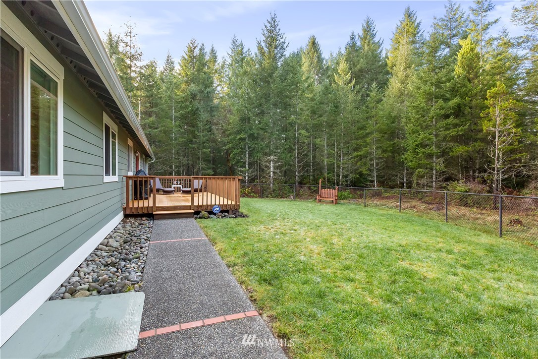 4757 Southwest Lake Helena Road Port Orchard, WA 98367 - Photo 37 of 40 Gallery Image 37