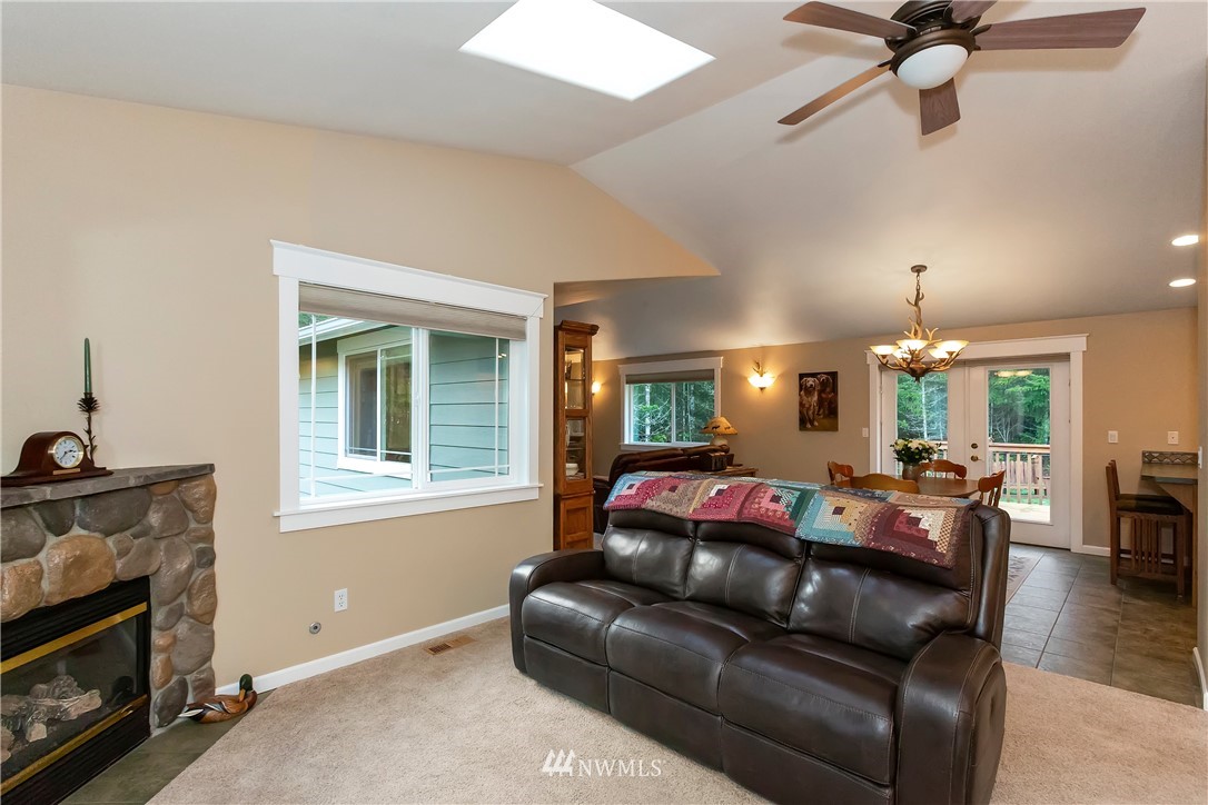 4757 Southwest Lake Helena Road Port Orchard, WA 98367 - Photo 5 of 40 Gallery Image 5