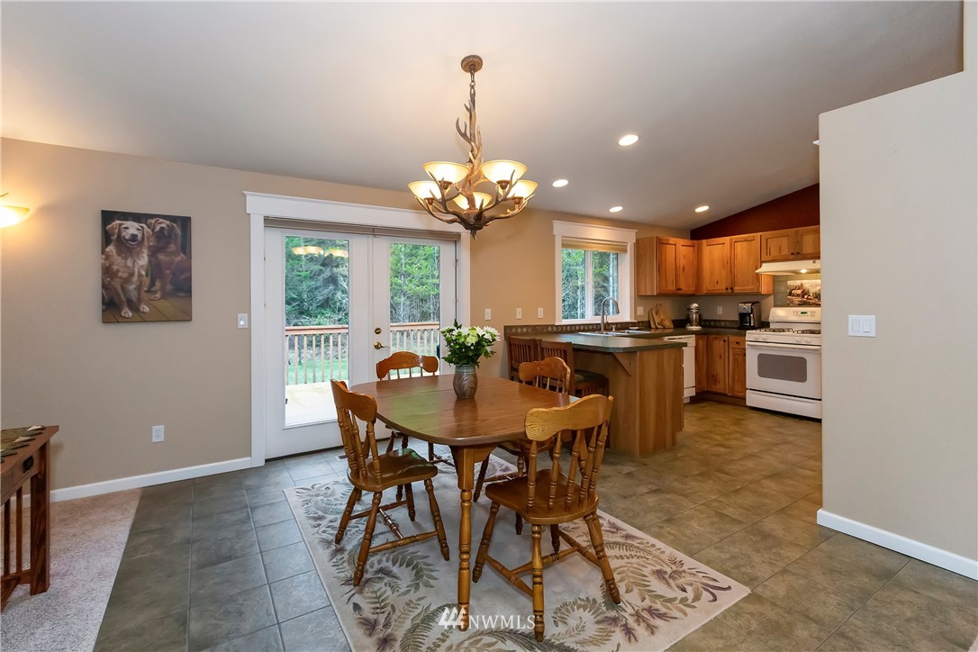 4757 Southwest Lake Helena Road Port Orchard, WA 98367 - Photo 9 of 40 Gallery Image 9