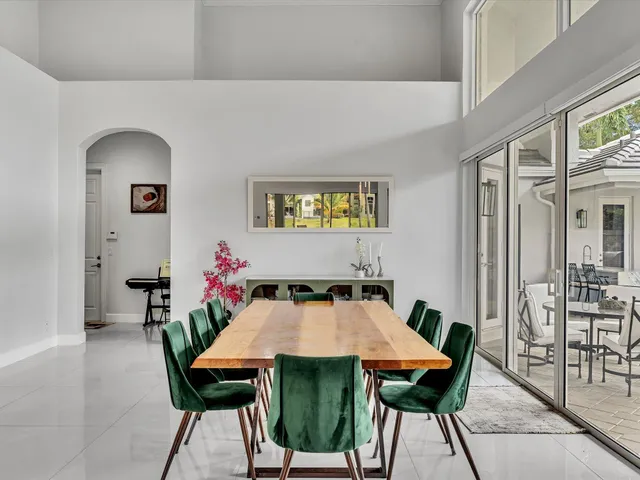 $2,500,000 | 6485 Northwest 32nd Way, Boca Raton, FL 33496