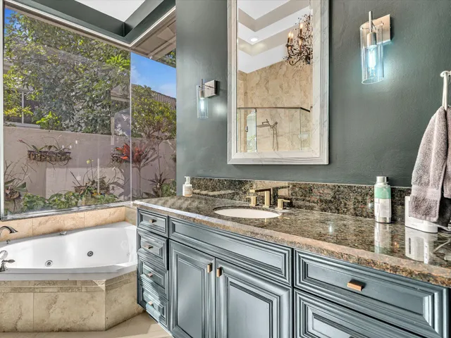 $2,500,000 | 6485 Northwest 32nd Way, Boca Raton, FL 33496