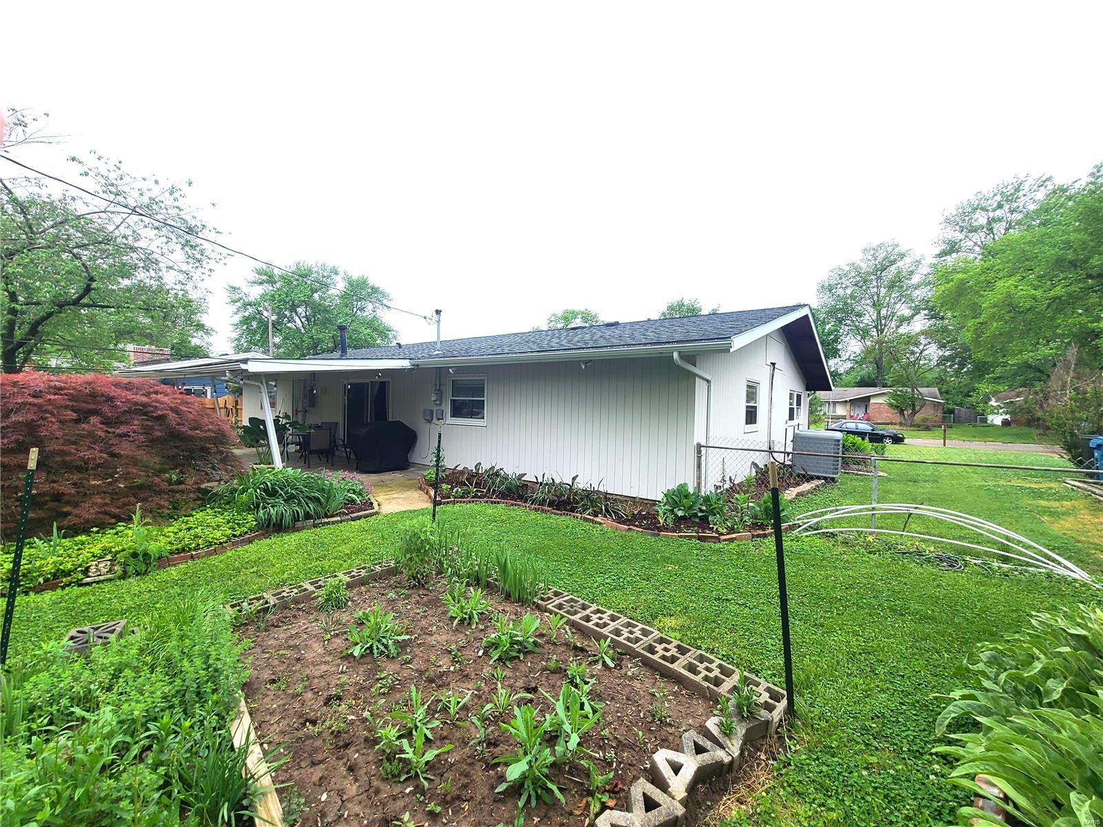 1520 Papillon Drive St. Louis, MO 63146 - Photo 9 of 28