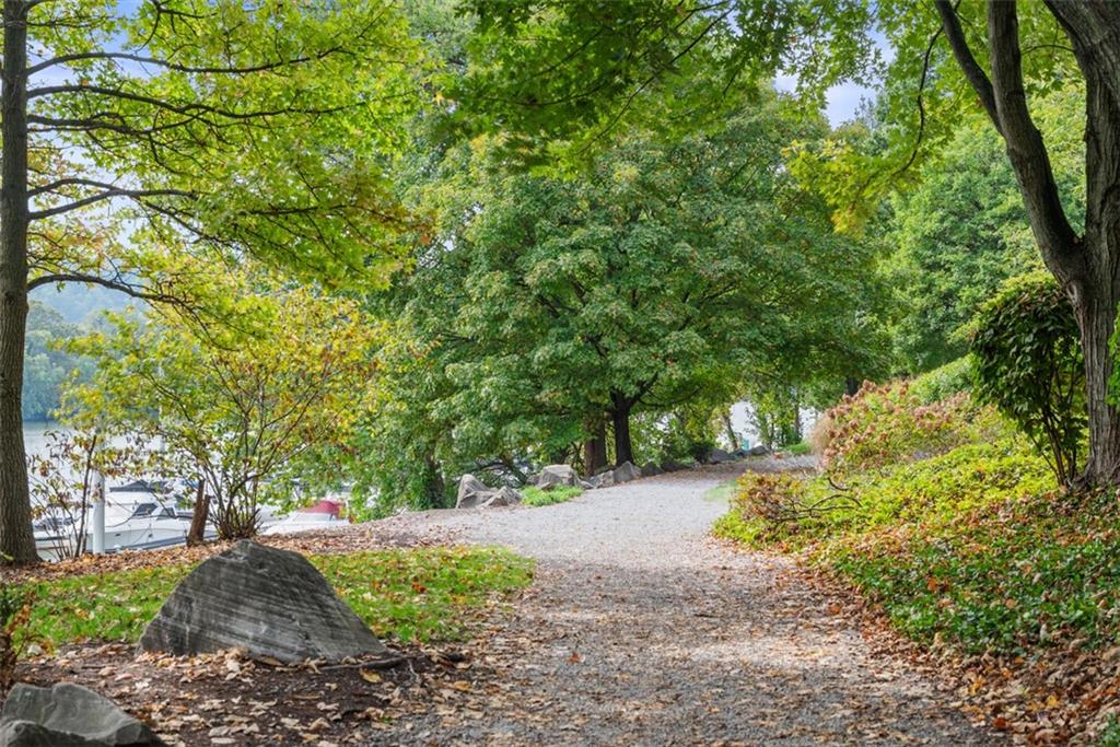 7 Waterside Place Pittsburgh, PA 15222 - Photo 34 of 43