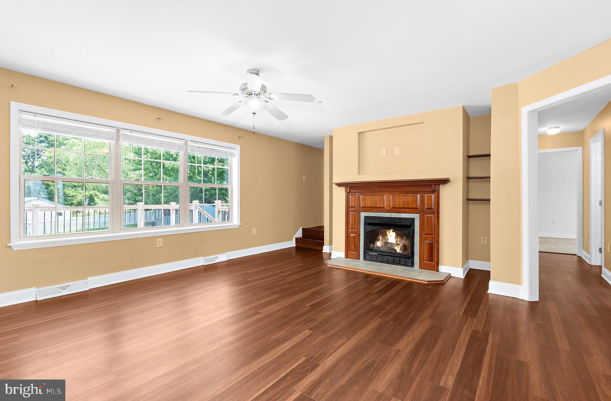7214 Dogwood Road Windsor Mill, MD 21244 - Photo 6 of 57 Min Living Room