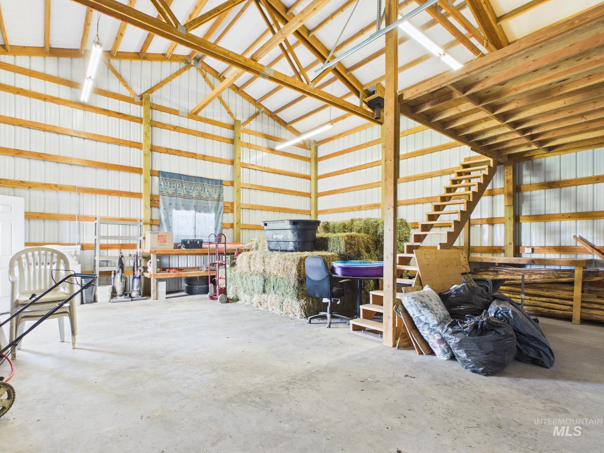 899 Eagles Pointe Boulevard Lewiston, ID 83501 - Photo 6 of 27 Garage featuring metal wall