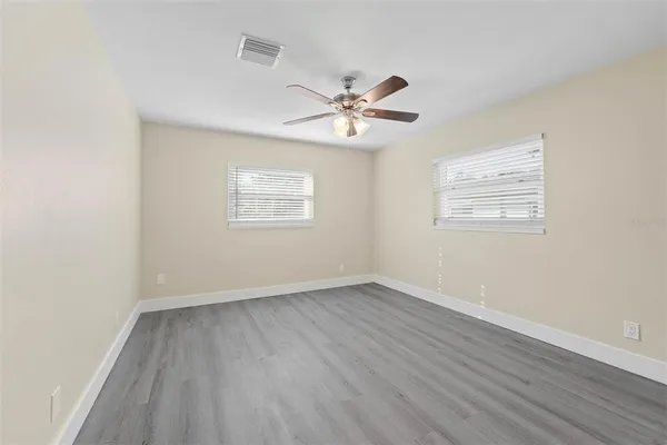 $2,600 | 700 Oakland Road, Altamonte Springs, FL 32701