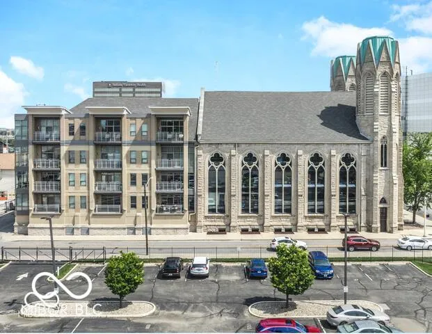 $325,000 | 802 North Meridian Street, Unit 205, Indianapolis, IN 46204