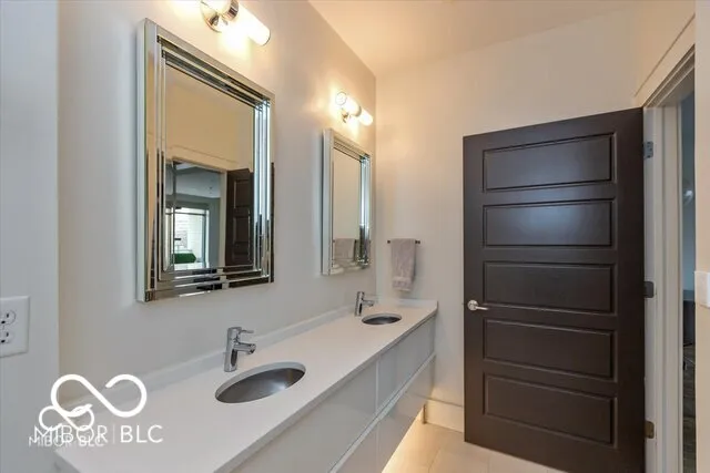 $325,000 | 802 North Meridian Street, Unit 205, Indianapolis, IN 46204