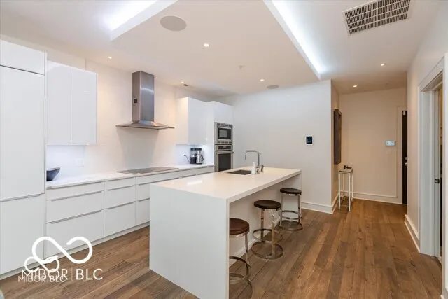 $325,000 | 802 North Meridian Street, Unit 205, Indianapolis, IN 46204