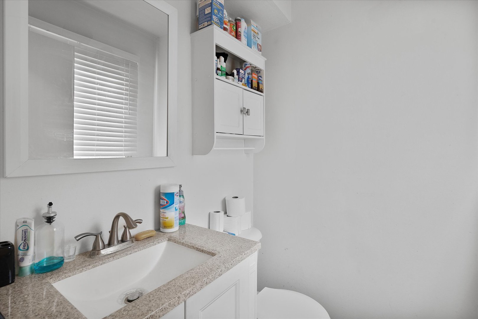 220 Dee Road North Aurora, IL 60542 - Photo 8 of 23 Gallery Image 8