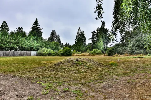 $1,200,000 | 704 Bloomfield Road, Sebastopol, CA 95472