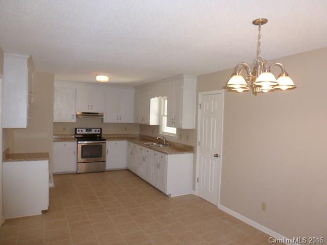 2239 Pacer Road Lancaster, SC 29720 - Photo 8 of 20 Gallery Image 8