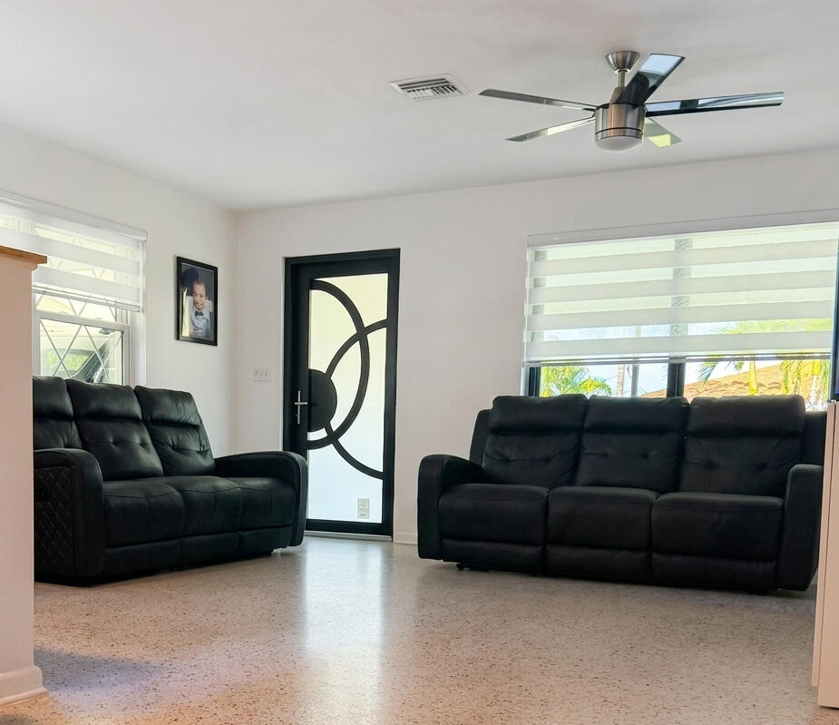 80 Cleveland Road Lake Worth, FL 33467 - Photo 14 of 27 14