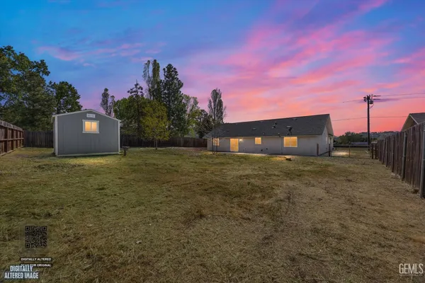 a outdoor view of a house
