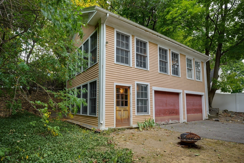 192 Warren Street Waltham, MA 02453 - Photo 3 of 24 Gallery Image 3