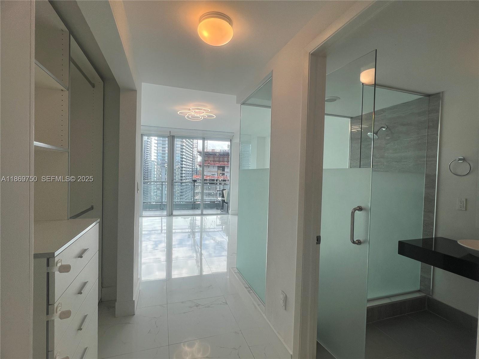 92 Southwest 3rd Street, Unit 3803 Miami, FL 33130 - Photo 17 of 31 Photo 17