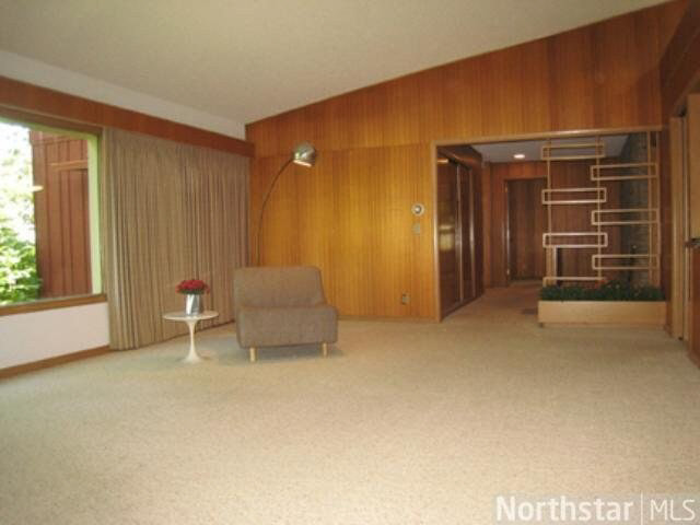 2271 Acorn Road Roseville, MN 55113 - Photo 3 of 18