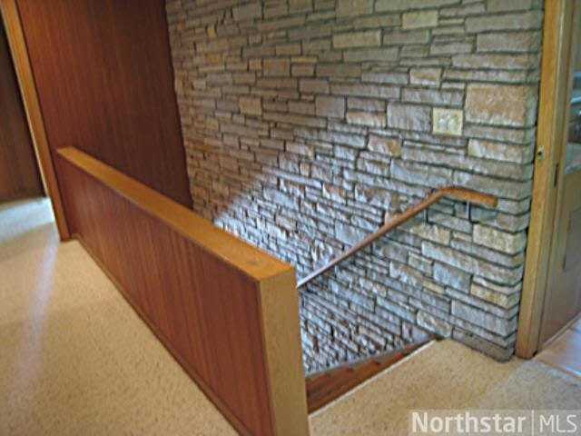2271 Acorn Road Roseville, MN 55113 - Photo 4 of 18