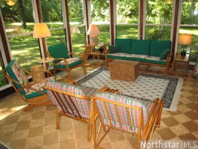 2271 Acorn Road Roseville, MN 55113 - Photo 8 of 18