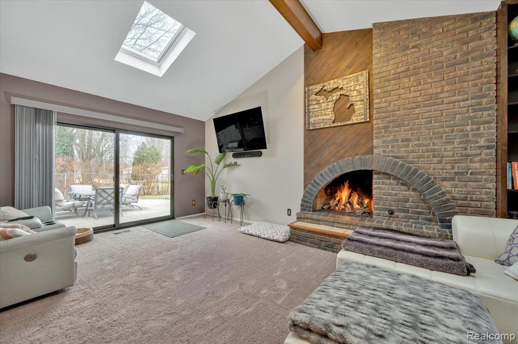 38855 Union Lake Road Clinton Township, MI 48036 - Photo 3 of 27 Gallery Image 3