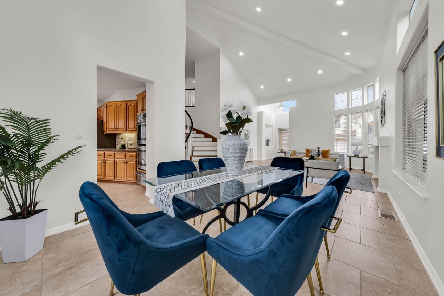 221 Victory Circle San Ramon, CA 94582 - Photo 16 of 66