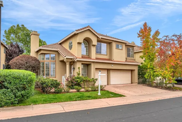 $1,850,000 | 221 Victory Circle, San Ramon, CA 94582