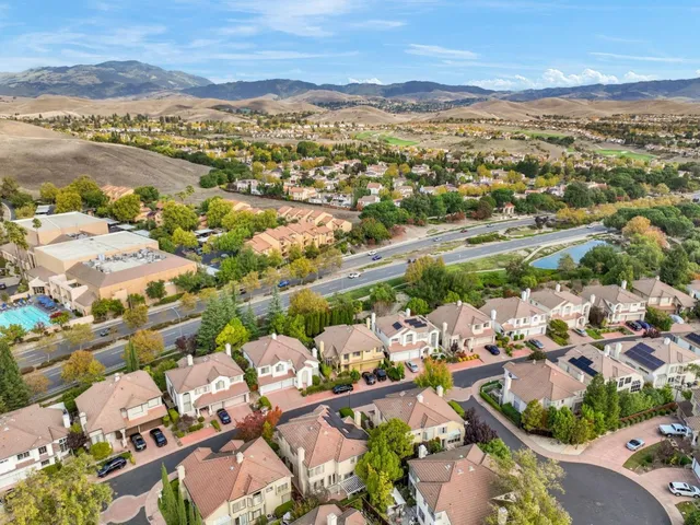 $1,850,000 | 221 Victory Circle, San Ramon, CA 94582