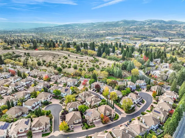 $1,850,000 | 221 Victory Circle, San Ramon, CA 94582
