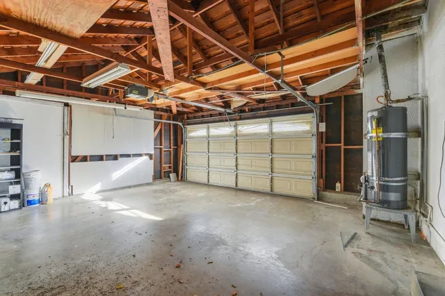 $4,195 | 6539 Petit Avenue, Van Nuys, CA 91406