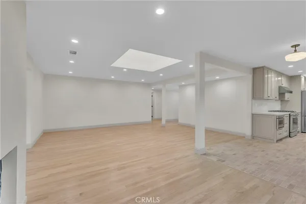 $10,000 | 4316 Bellaire Avenue, Studio City, CA 91604