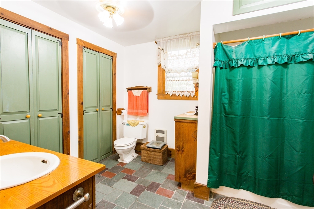 233 Maple Street Warren, MA 01083 - Photo 14 of 34