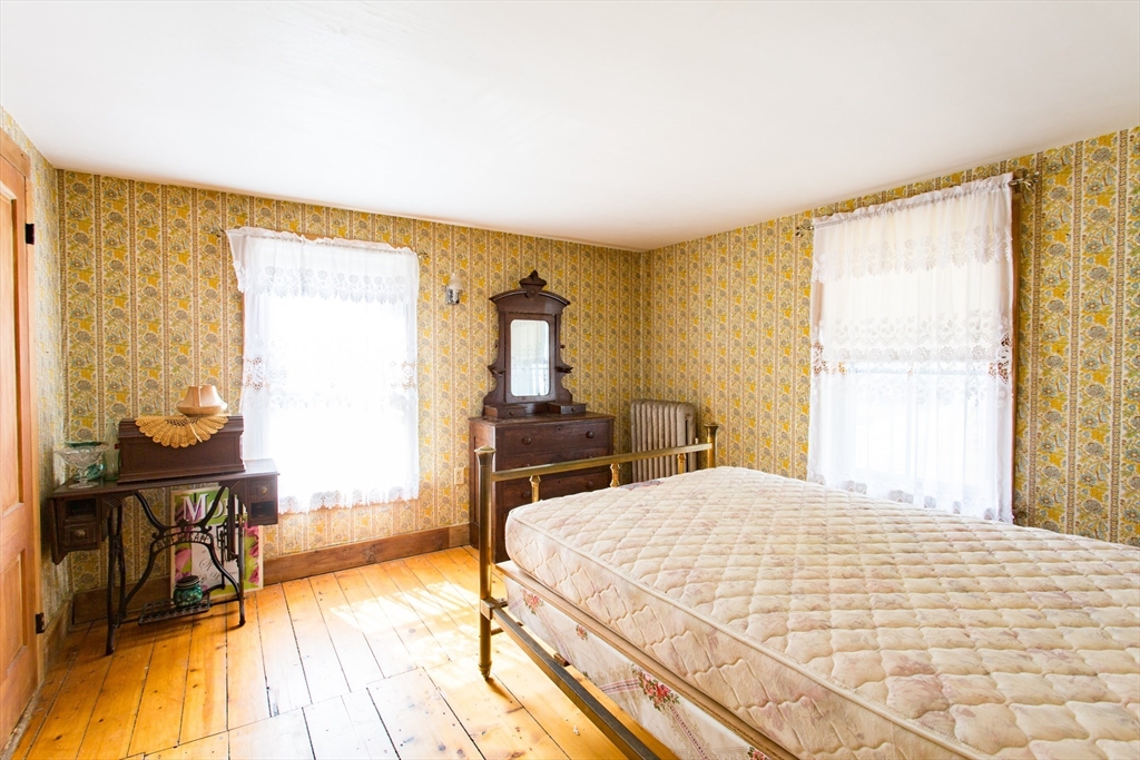 233 Maple Street Warren, MA 01083 - Photo 27 of 34