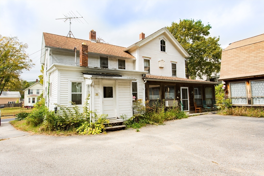 233 Maple Street Warren, MA 01083 - Photo 4 of 34