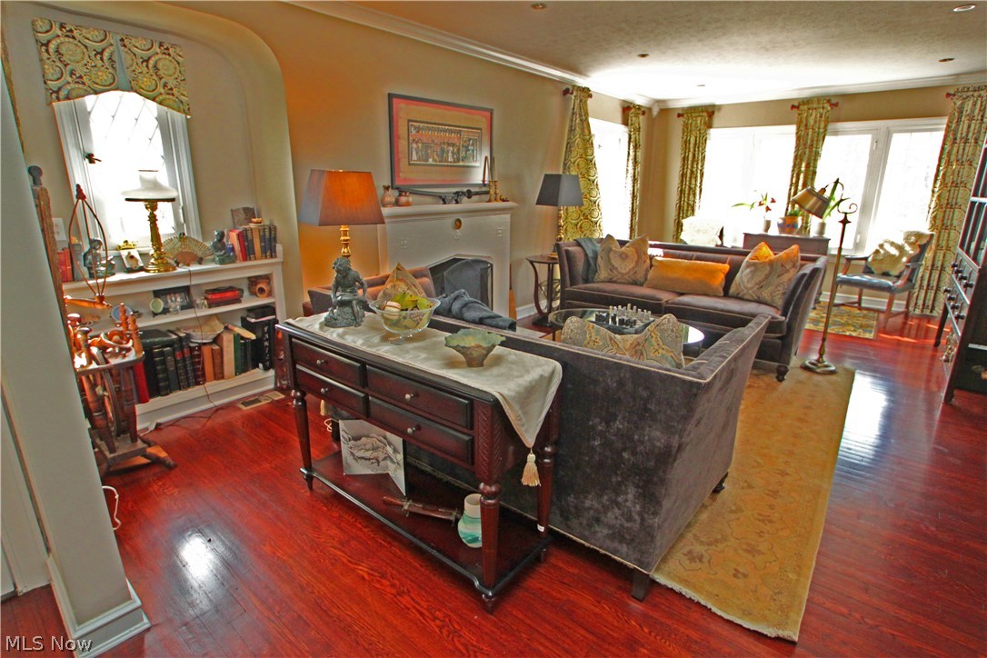 17309 Fernway Road Cleveland, OH 44120 - Photo 8 of 30 Gallery Image 8