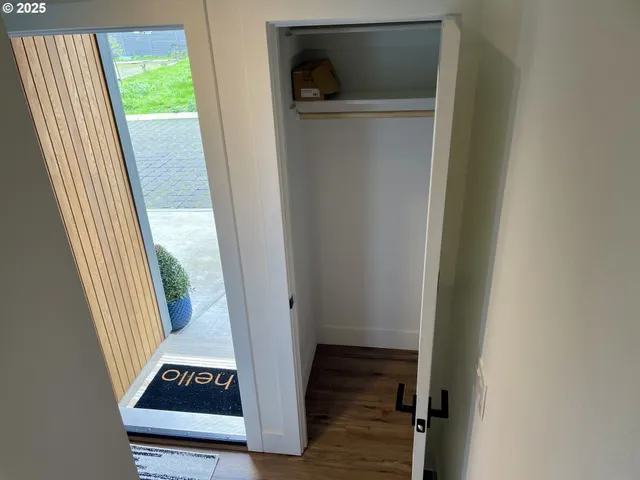 $489,000 | 9023 Northeast Hoyt Street, Portland, OR 97220