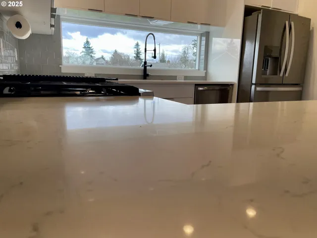 $489,000 | 9023 Northeast Hoyt Street, Portland, OR 97220