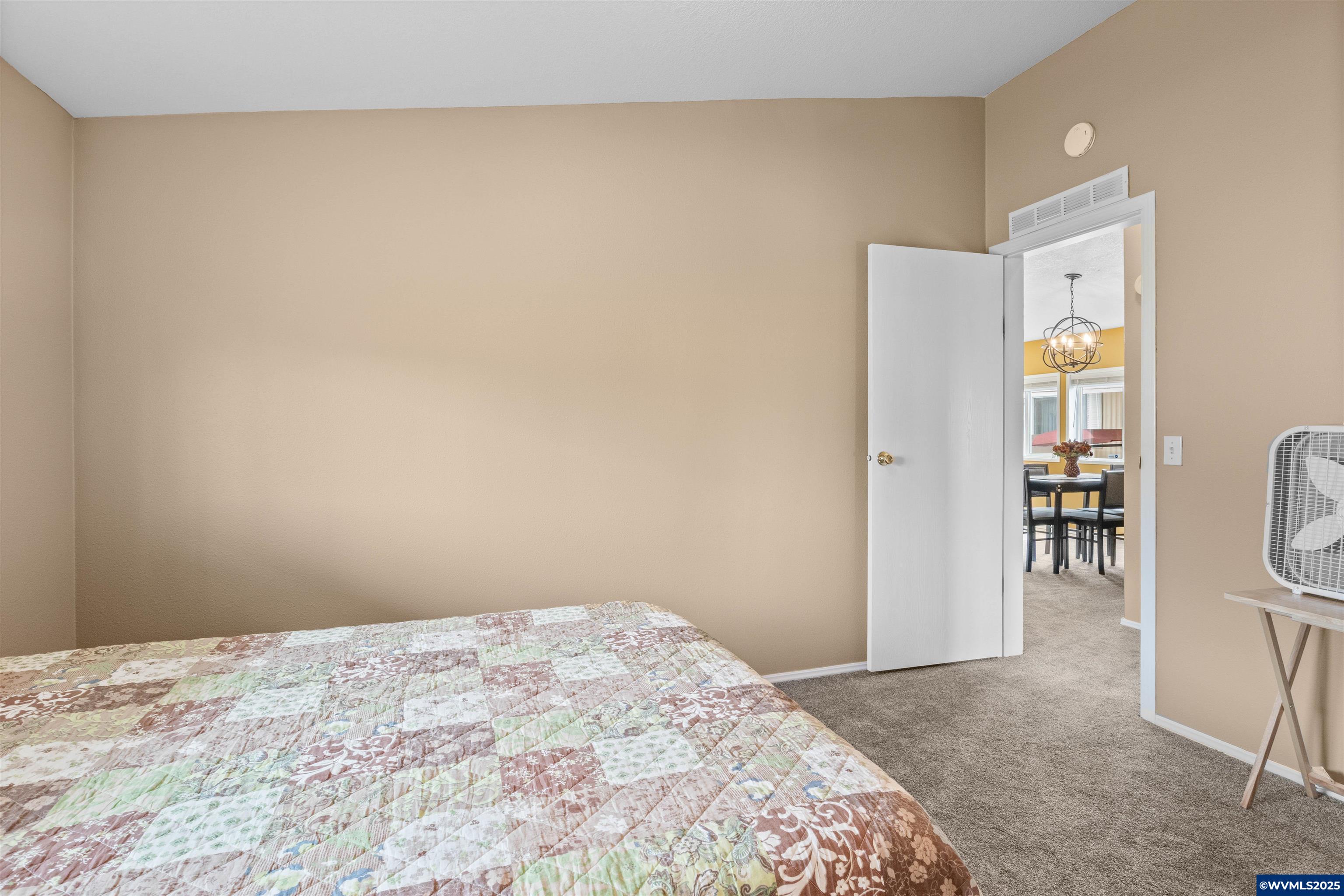 5422 Portland Road Northeast, Unit 22 Salem, OR 97305 - Photo 29 of 40